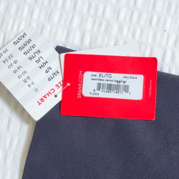 New with Tags SPANX Very Black Seamless Shape Leggings Womens Size XL - Picture 4 of 5